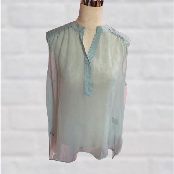 Massimo Tops - Massimo sheer flowing soft button blouse NWOT